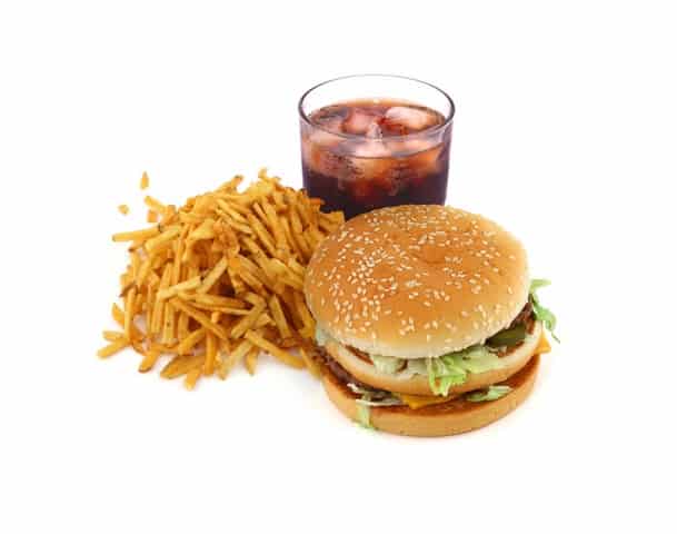Hamburger, frites, coca, menu classique des fast food, junk food